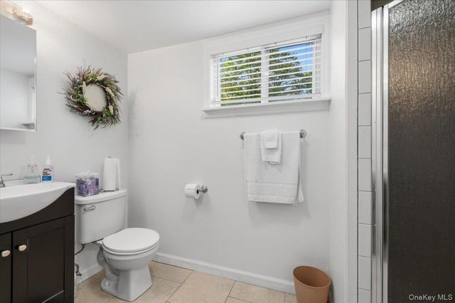 745 Greenbelt Parkway W, Holbrook, NY 11741