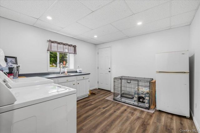 745 Greenbelt Parkway W, Holbrook, NY 11741