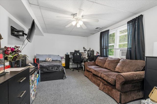 745 Greenbelt Parkway W, Holbrook, NY 11741