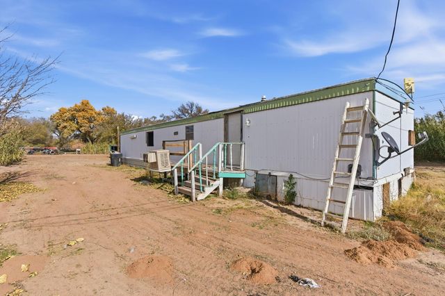 310 El Cerro Loop, Los Lunas, NM 87031