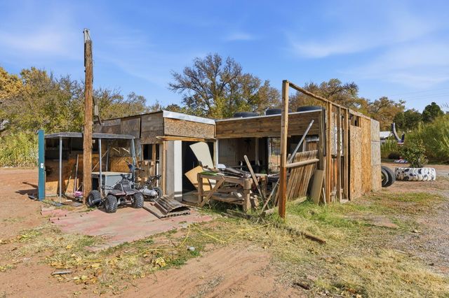 310 El Cerro Loop, Los Lunas, NM 87031