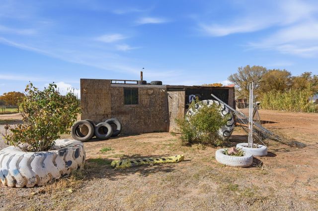 310 El Cerro Loop, Los Lunas, NM 87031