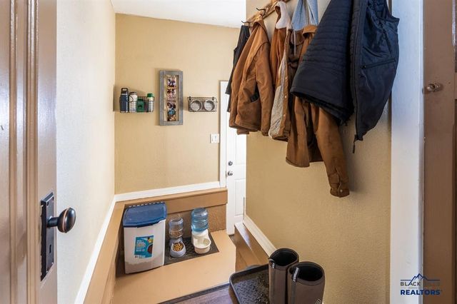 305 E WATERTOWN, Rapid City, SD 57701