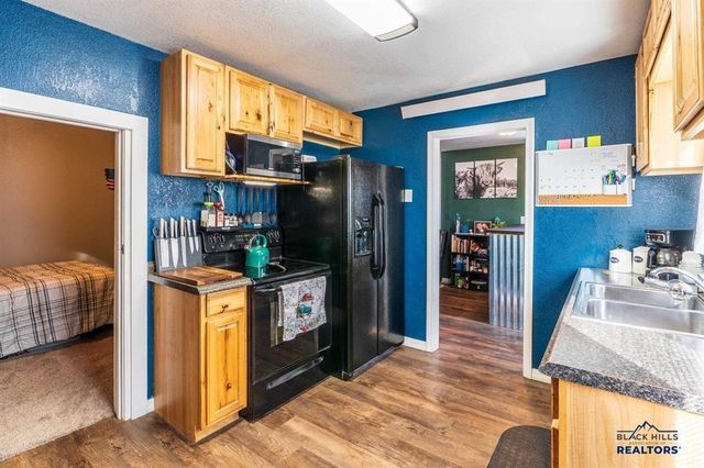 305 E WATERTOWN, Rapid City, SD 57701