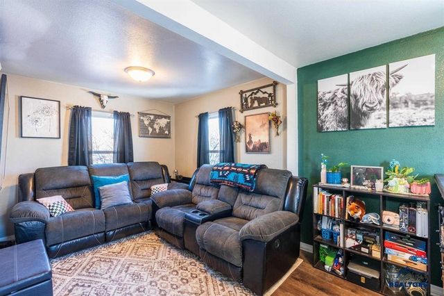 305 E WATERTOWN, Rapid City, SD 57701