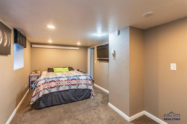 305 E WATERTOWN, Rapid City, SD 57701