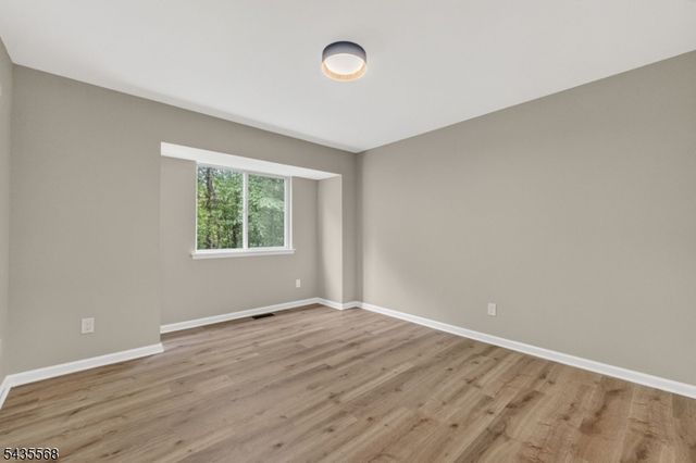 32 Woods Edge Dr, Roxbury Twp., NJ 07876