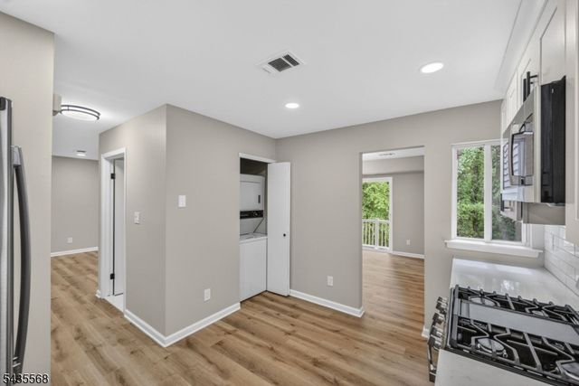32 Woods Edge Dr, Roxbury Twp., NJ 07876