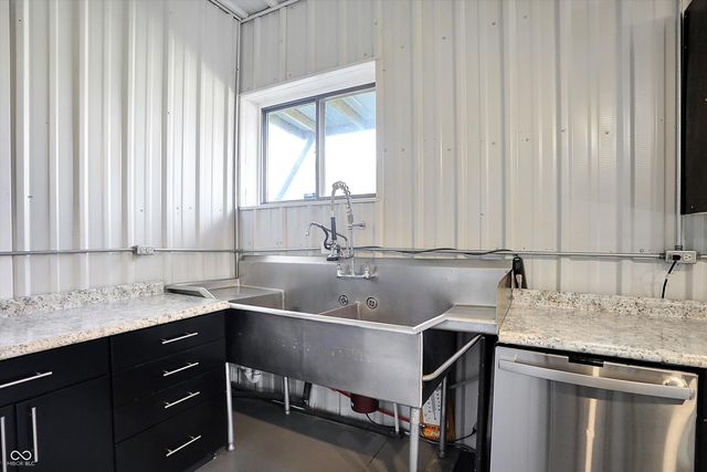 940 W 1090 N, Fountaintown, IN 46130