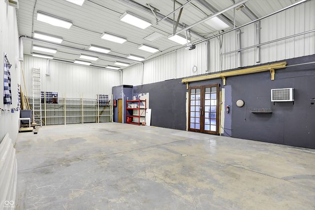 940 W 1090 N, Fountaintown, IN 46130