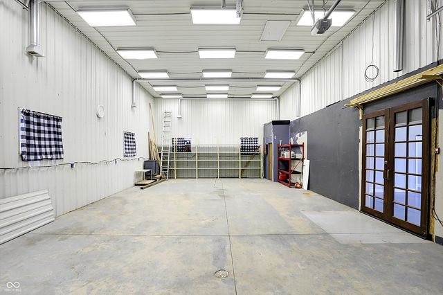 940 W 1090 N, Fountaintown, IN 46130