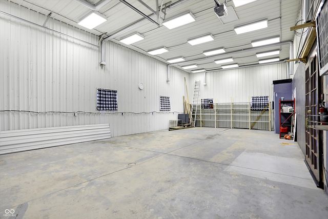 940 W 1090 N, Fountaintown, IN 46130