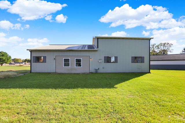 940 W 1090 N, Fountaintown, IN 46130