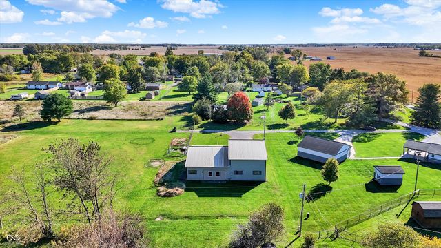 940 W 1090 N, Fountaintown, IN 46130