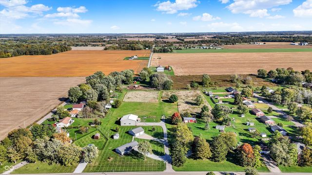 940 W 1090 N, Fountaintown, IN 46130