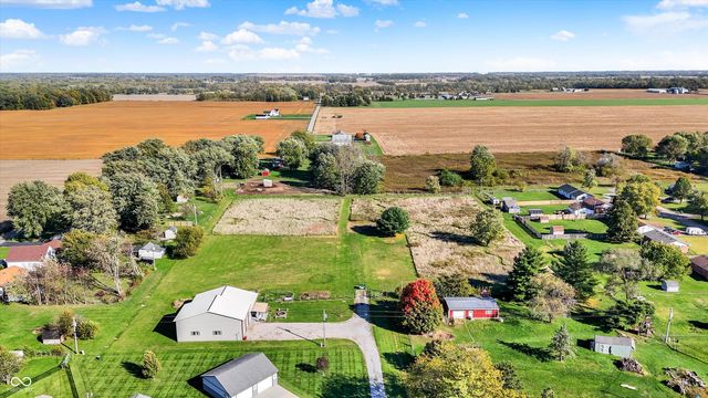 940 W 1090 N, Fountaintown, IN 46130