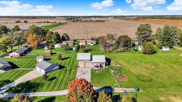 940 W 1090 N, Fountaintown, IN 46130