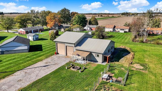 940 W 1090 N, Fountaintown, IN 46130