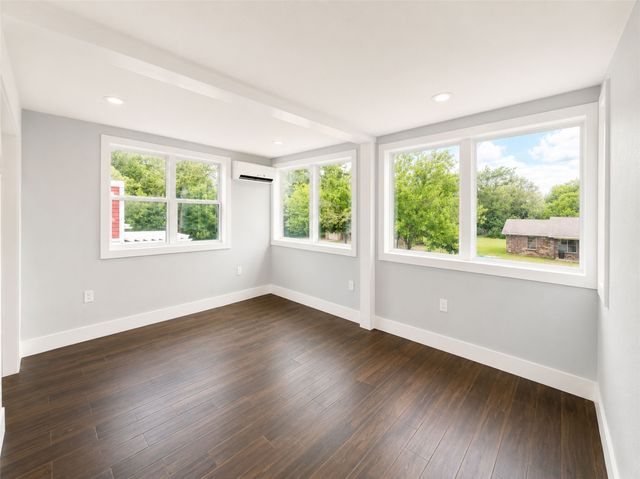 1224 Kennie Drive, Commerce, TX 75428