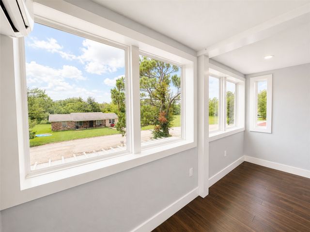 1224 Kennie Drive, Commerce, TX 75428