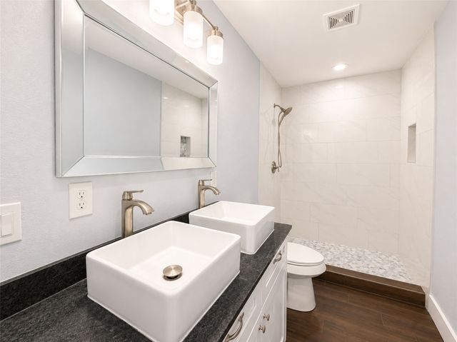 1224 Kennie Drive, Commerce, TX 75428