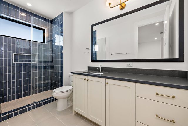 5900 Moondust LN, Austin, TX 78730