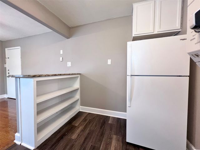 1121 N Bishop Avenue C, Dallas, TX 75208