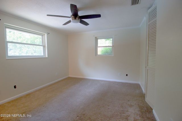 7762 KNOLL Drive S, Jacksonville, FL 32221