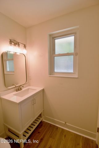 7762 KNOLL Drive S, Jacksonville, FL 32221