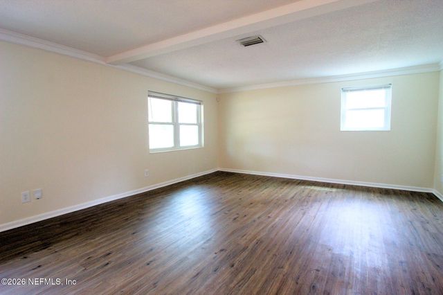 7762 KNOLL Drive S, Jacksonville, FL 32221