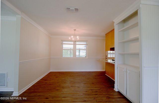 7762 KNOLL Drive S, Jacksonville, FL 32221