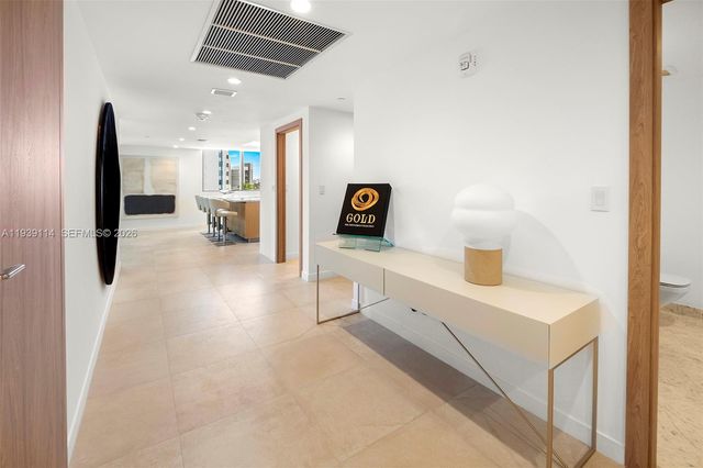 1135 103 606, Bay Harbor Islands, FL 33154