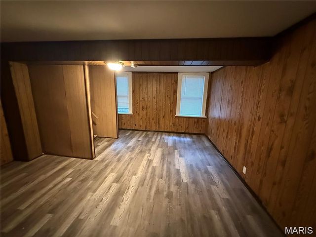 8803 Corwin Drive, Jennings, MO 63136