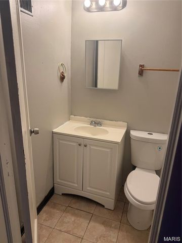 8803 Corwin Drive, Jennings, MO 63136