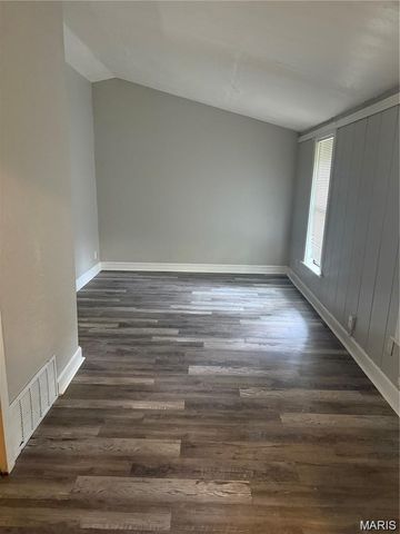 8803 Corwin Drive, Jennings, MO 63136
