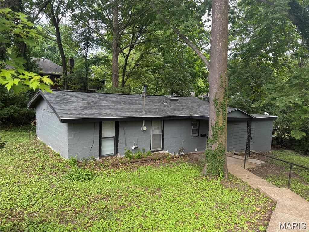 8803 Corwin Drive, Jennings, MO 63136