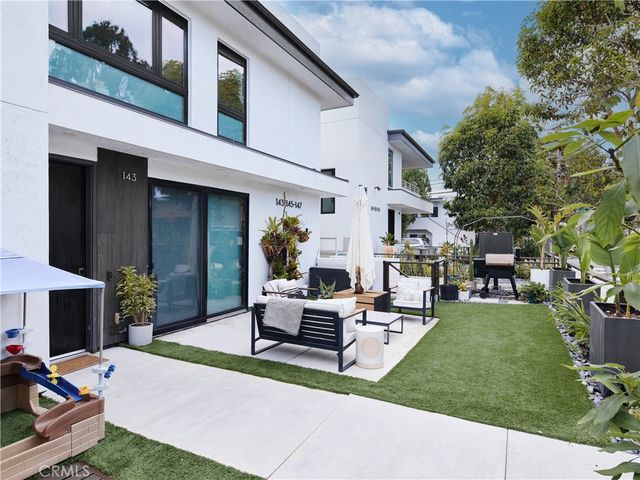 143 Virginia, El Segundo, CA 90245