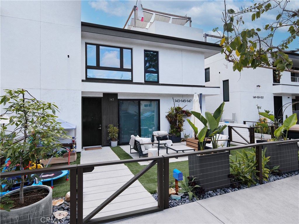 143 Virginia, El Segundo, CA 90245