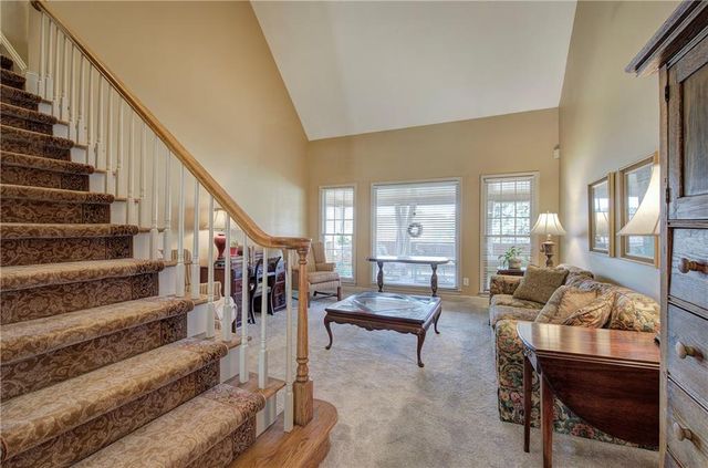 6 Devon Court, Cartersville, GA 30120