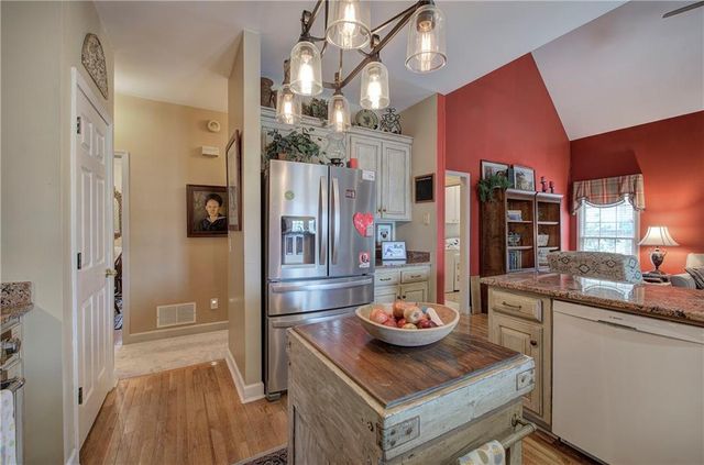 6 Devon Court, Cartersville, GA 30120