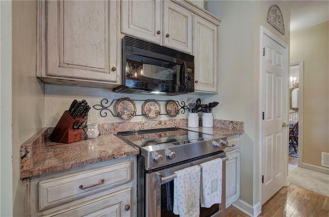 6 Devon Court, Cartersville, GA 30120