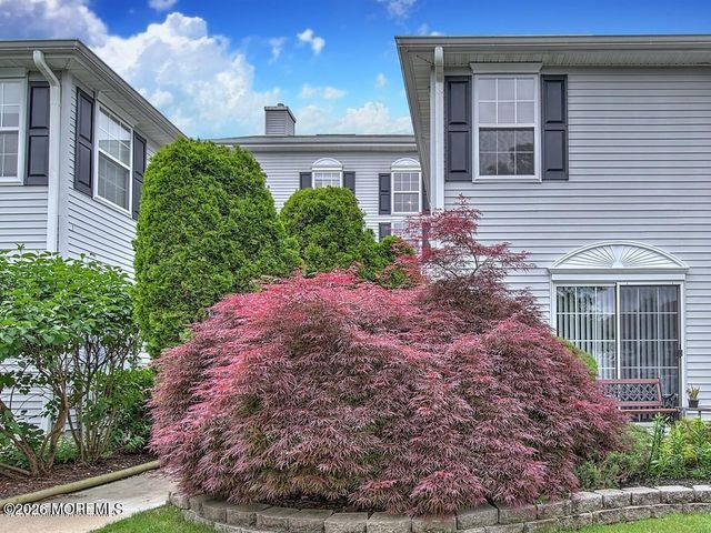 761 Banyan Court, Morganville, NJ 07751