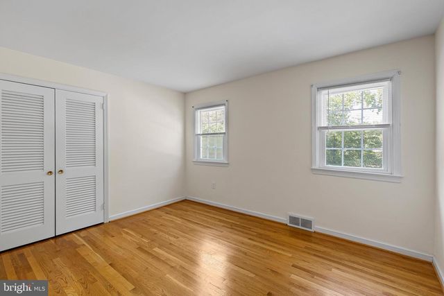 1110 WEBSTER DR, Wilmington, DE 19803