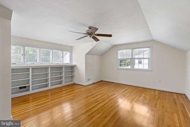 1110 WEBSTER DR, Wilmington, DE 19803