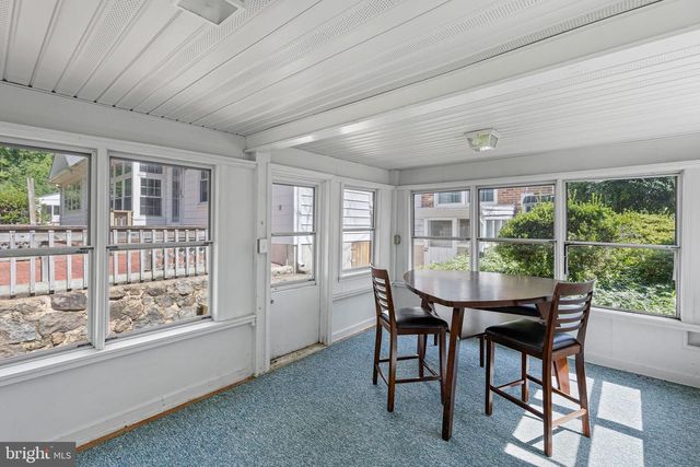1110 WEBSTER DR, Wilmington, DE 19803