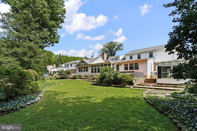 1110 WEBSTER DR, Wilmington, DE 19803