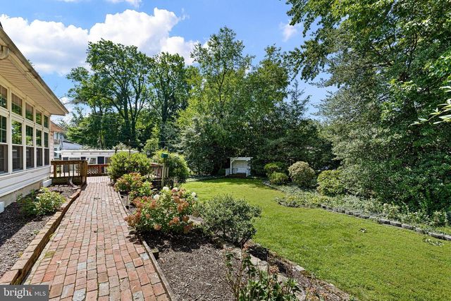 1110 WEBSTER DR, Wilmington, DE 19803
