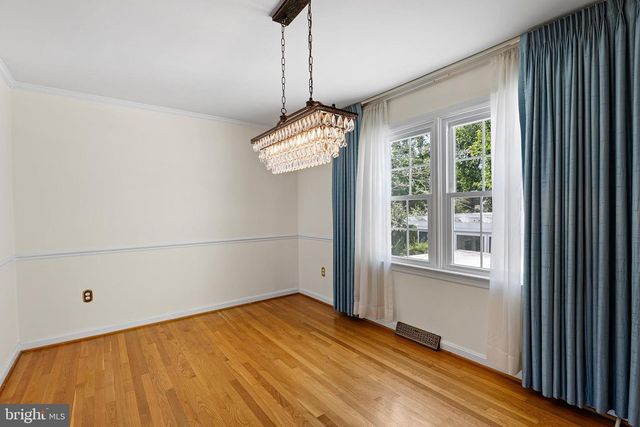 1110 WEBSTER DR, Wilmington, DE 19803
