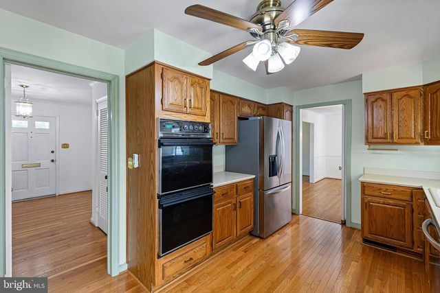 1110 WEBSTER DR, Wilmington, DE 19803