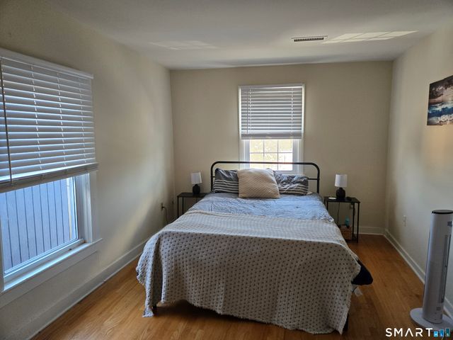 1118 Main Street Apt 1, Branford, CT 06405